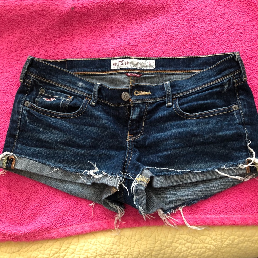 Hollister size 5 waist 27 jean shorts